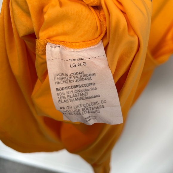 Under Armour Women's Vibrant Yellow Tee - Picture 4 of 4